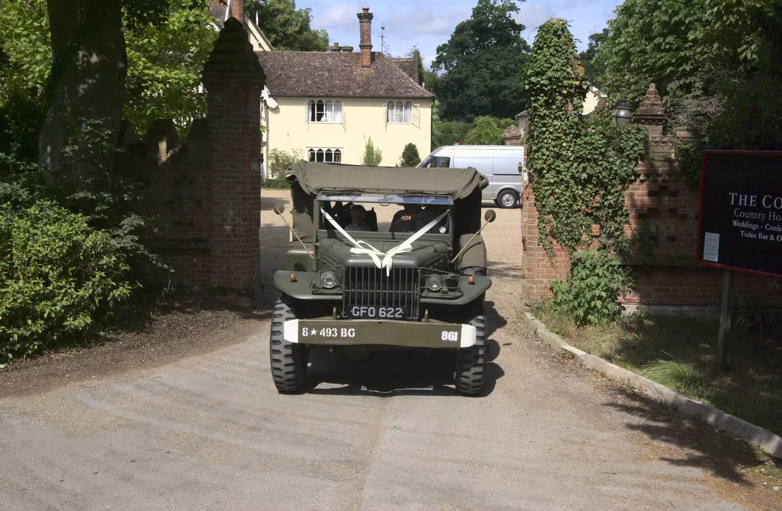 A Jeep heads out of the Cornwallis, from Clive and Suzanne's Wedding, Oakley and Brome, Suffolk - 10th July 2010