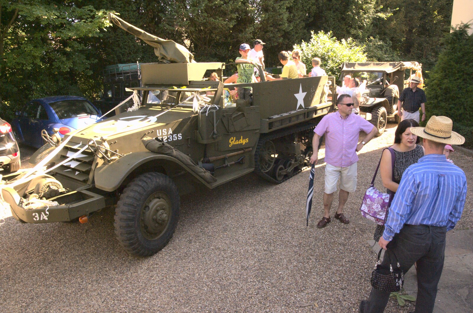 The half-track loads up with some guests from Clive and Suzanne's Wedding, Oakley and Brome, Suffolk - 10th July 2010
