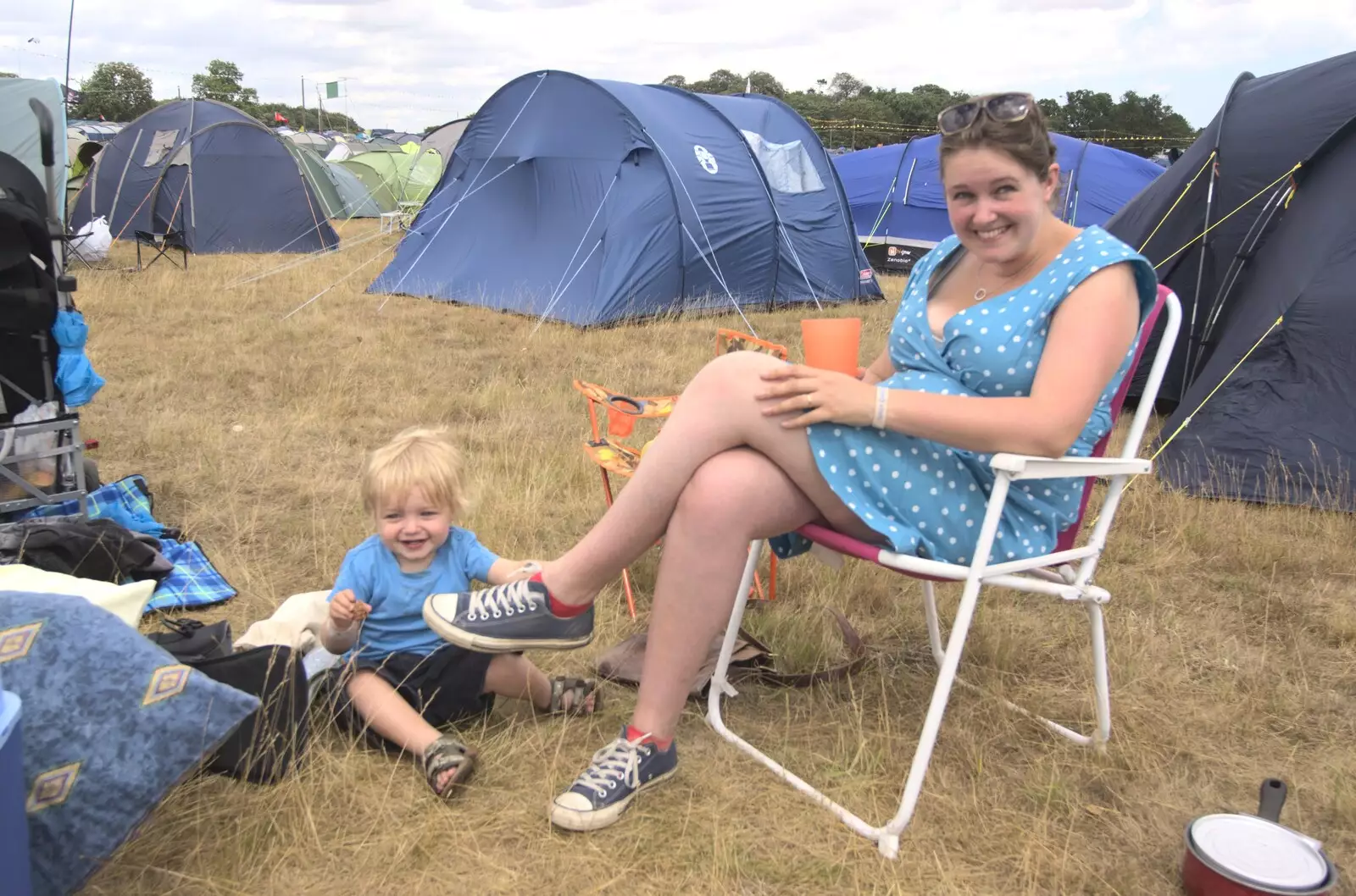 Fred and Isobel get installed in the campsite, from The Fifth Latitude Festival, Henham Park, Suffolk - 16th July 2010