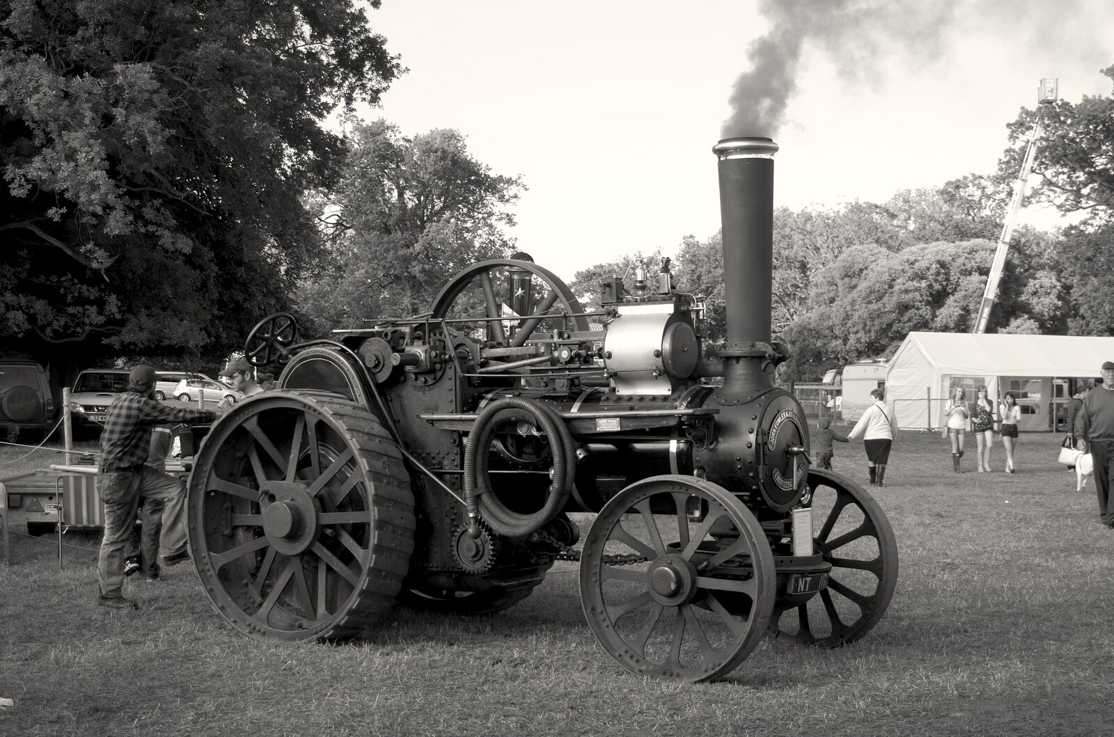A smoking traction engine from The Eye Show, Palgrave, Suffolk - 30th August 2010