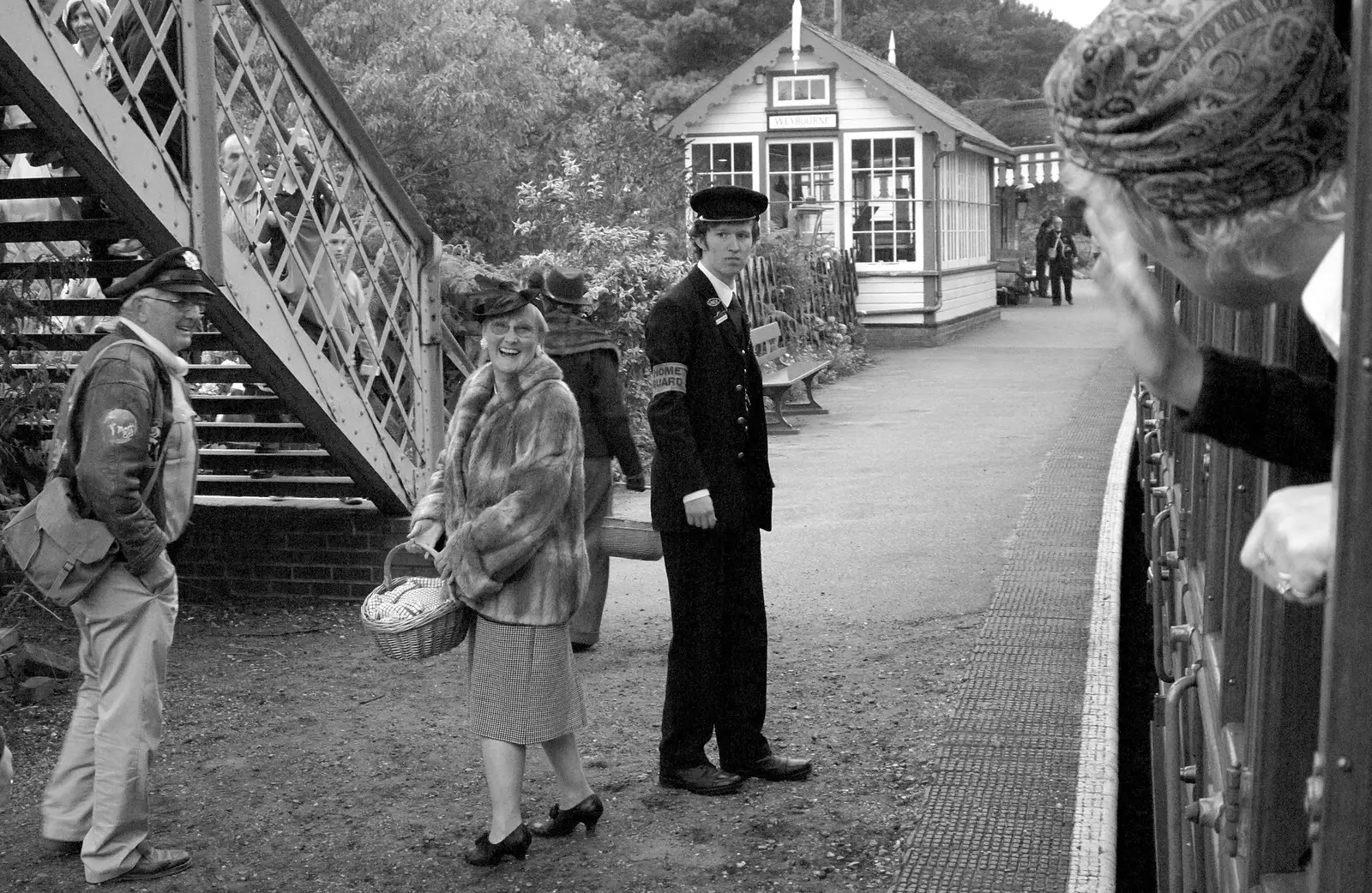 The train pulls in to Weybourne, from A 1940s Steam Weekend, Holt and Sheringham, Norfolk - 18th September 2010