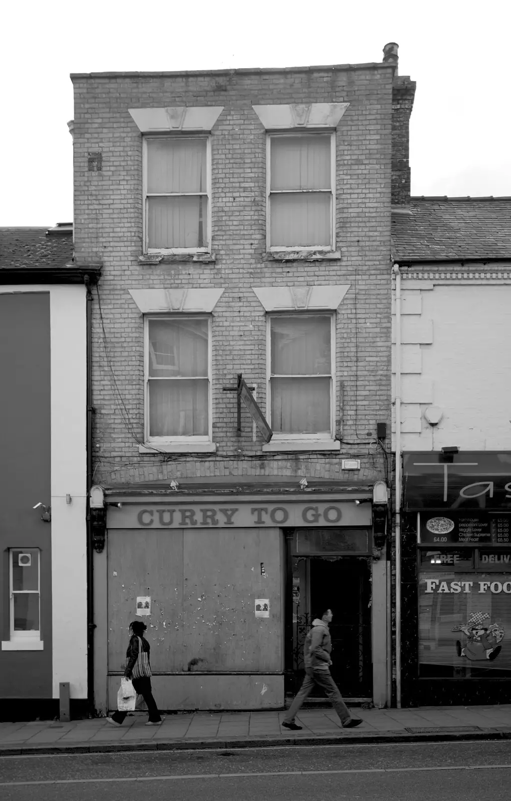 The derelict Curry to Go on Prince of Wales, from Norwich By Train, Norfolk - 16th October 2010