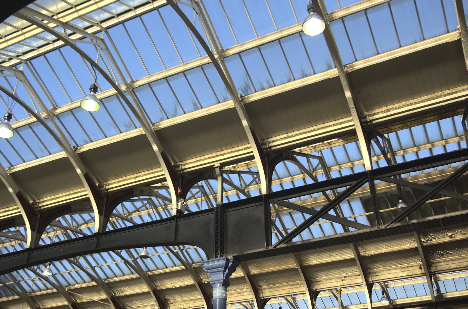 Norwich By Train, Norfolk - 16th October 2010: The attractive Victorian roof of Norwich Station