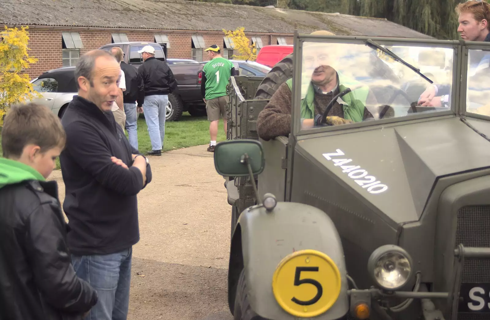 DH chats to a van driver, from Maurice Mustang's Open Day, Hardwick Airfield, Norfolk - 17th October 2010