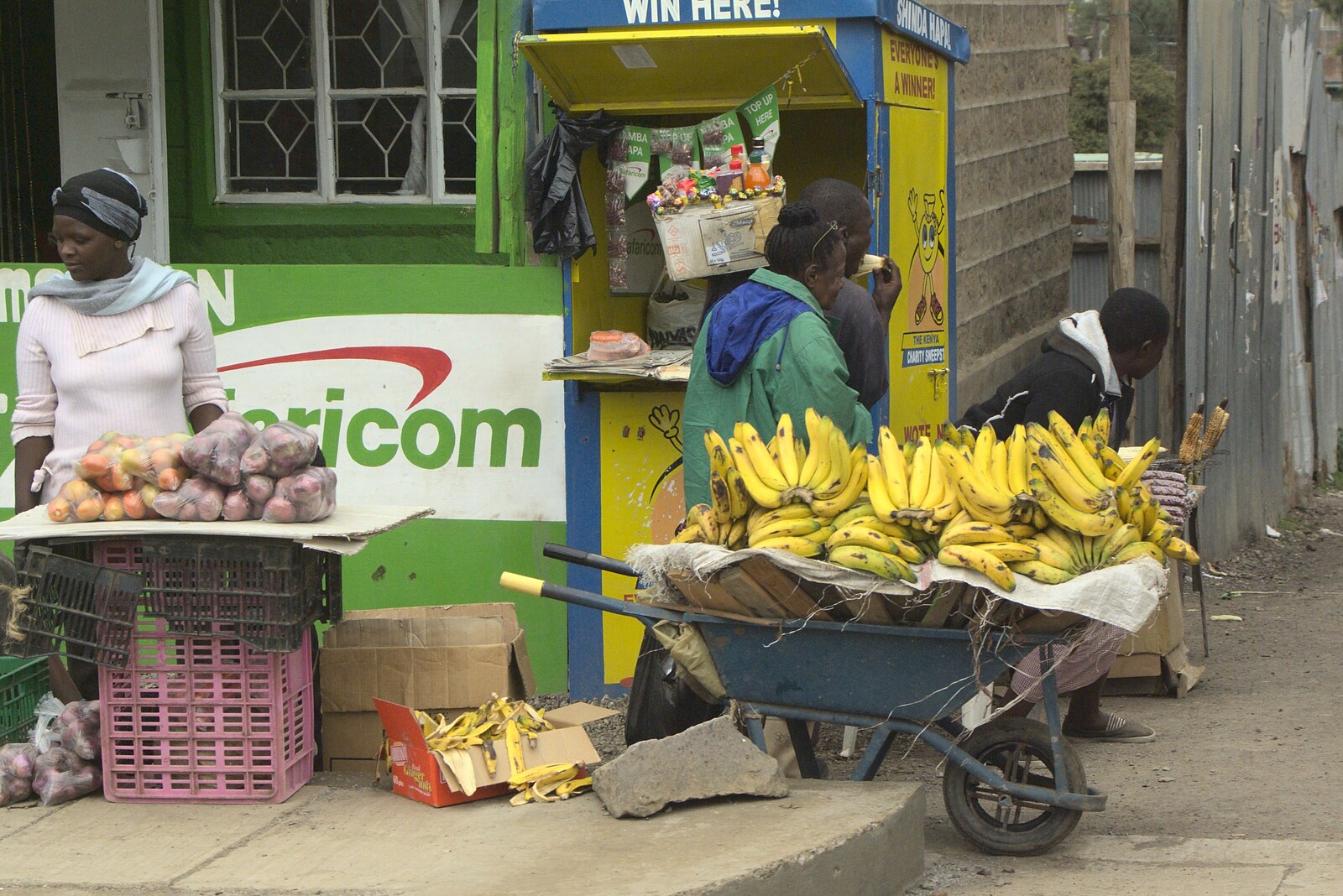 A wheelbarrow full of bananas from Nairobi and the Road to Maasai Mara, Kenya, Africa - 1st November 2010