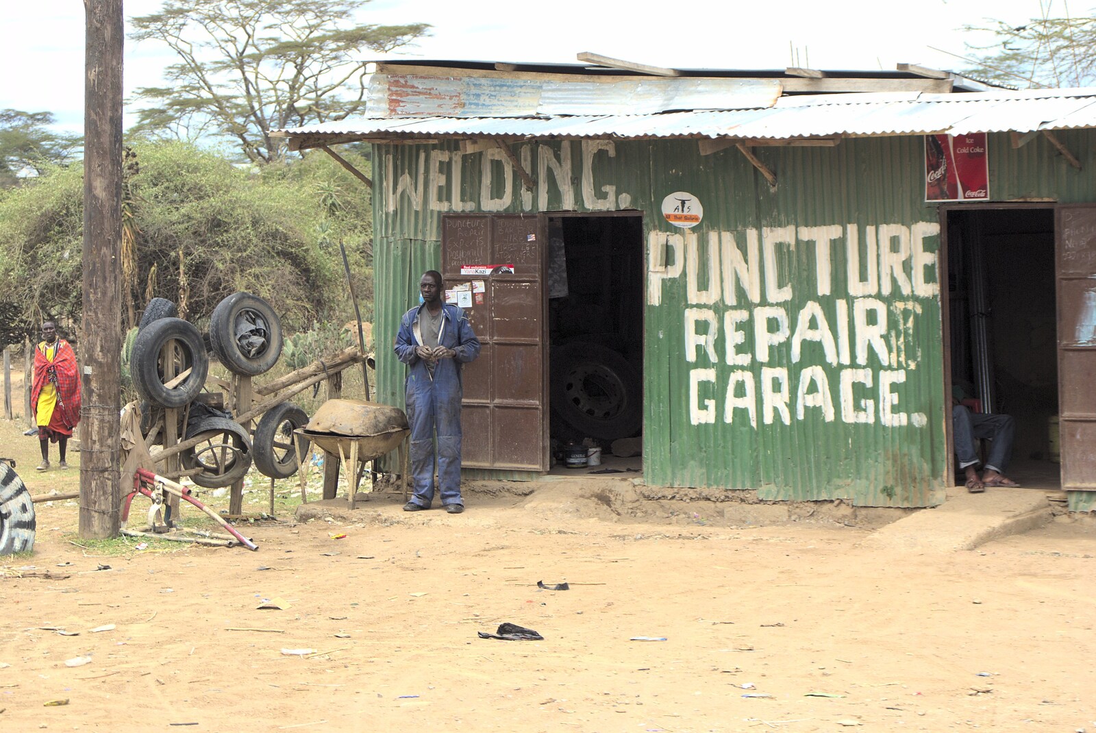 Outisde Narok, there's a welder and puncture repair specialist from Nairobi and the Road to Maasai Mara, Kenya, Africa - 1st November 2010