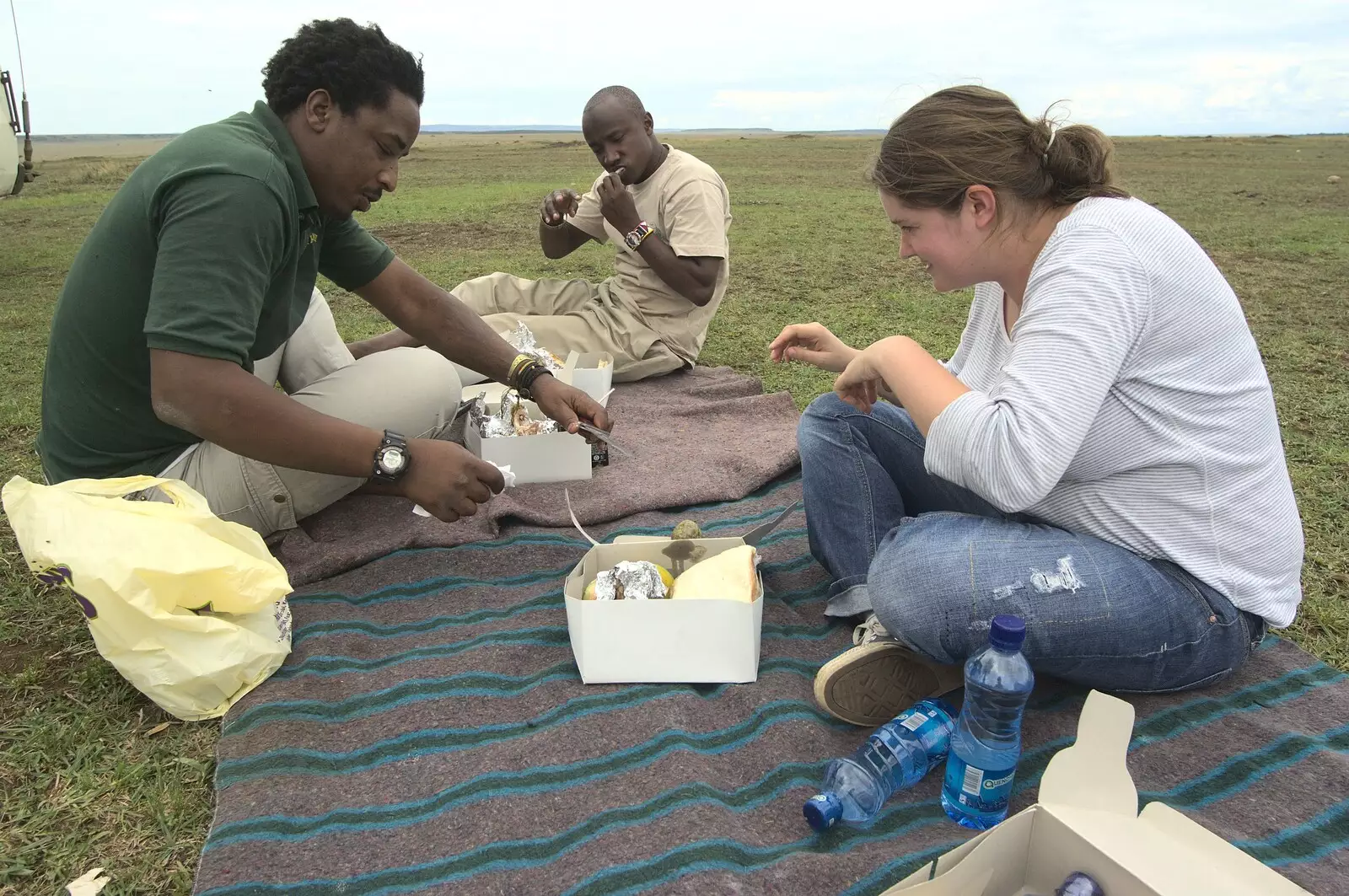 Will, Tony and Isobel eat lunch, from Maasai Mara Safari and a Maasai Village, Ololaimutia, Kenya - 5th November 2010