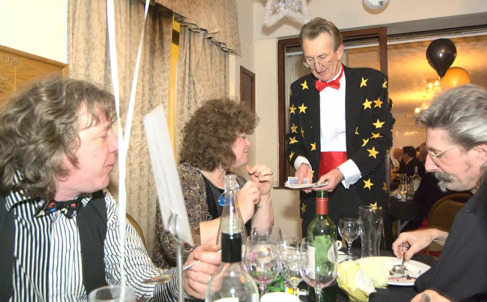 A table-to-table Magician does his thing, from New Year's Eve With The BBs, Park Hotel, Diss, Norfolk - 31st December 2010