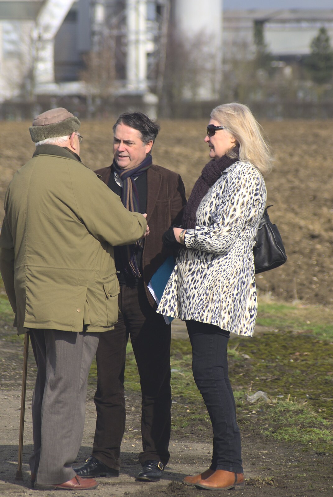 An MP chats to the great unwashed from Eye Say No To Waste!, Eye Airfield, Suffolk - 27th February 2011