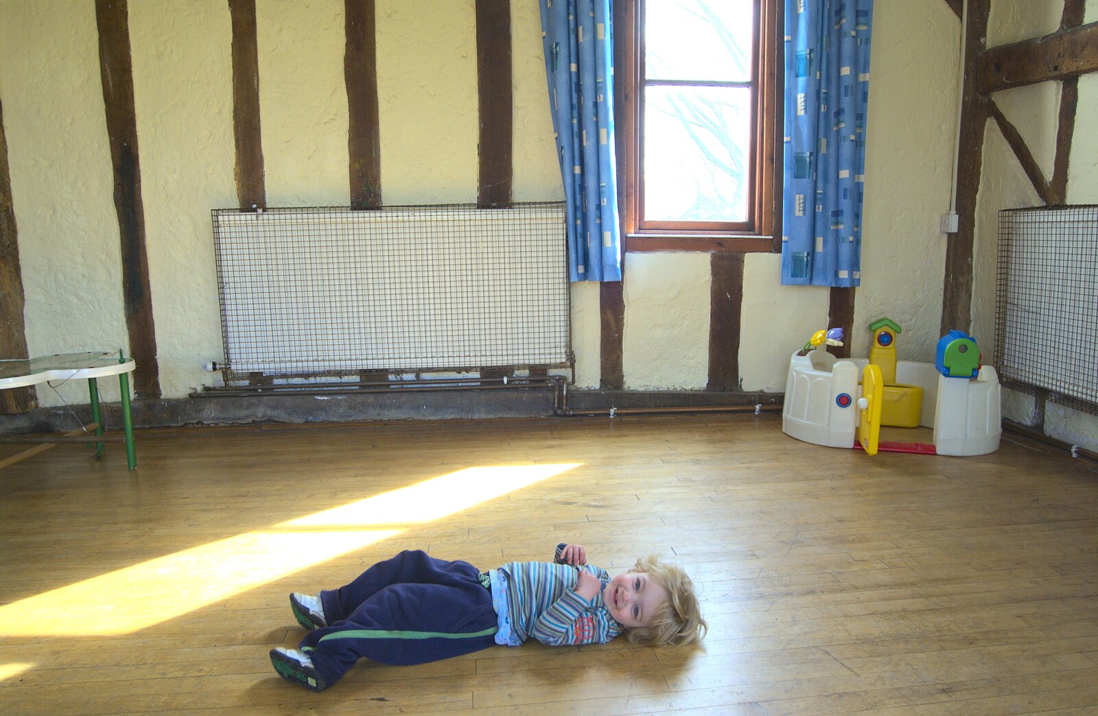 Fred on the floor from Nosher's Last Bumbles, Bressingham, Norfolk - 25th March 2011