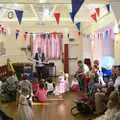 The children watch the balloon dude, Charles and the Royal Wedding, Brome, Suffolk - 24th April 2011