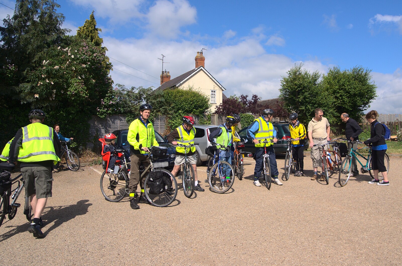 The BSCC assembles for a photo from The BSCC Weekend at Rutland Water, Empingham, Rutland - 14th May 2011