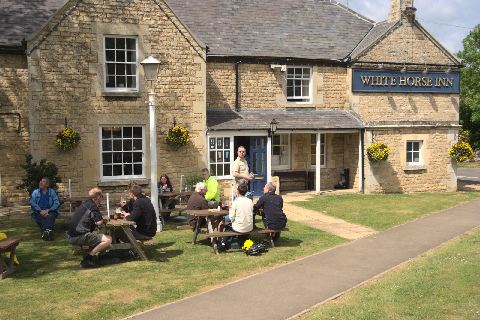 The BSCC in the White Horse beer garden from The BSCC Weekend at Rutland Water, Empingham, Rutland - 14th May 2011