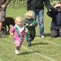 Fred's on the run again, Fred's First Sports Day, Palgrave, Suffolk - 18th June 2011