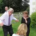 Harold gets animated, Mike's Memorial, Prince Hall Hotel, Two Bridges, Dartmoor - 12th July 2011