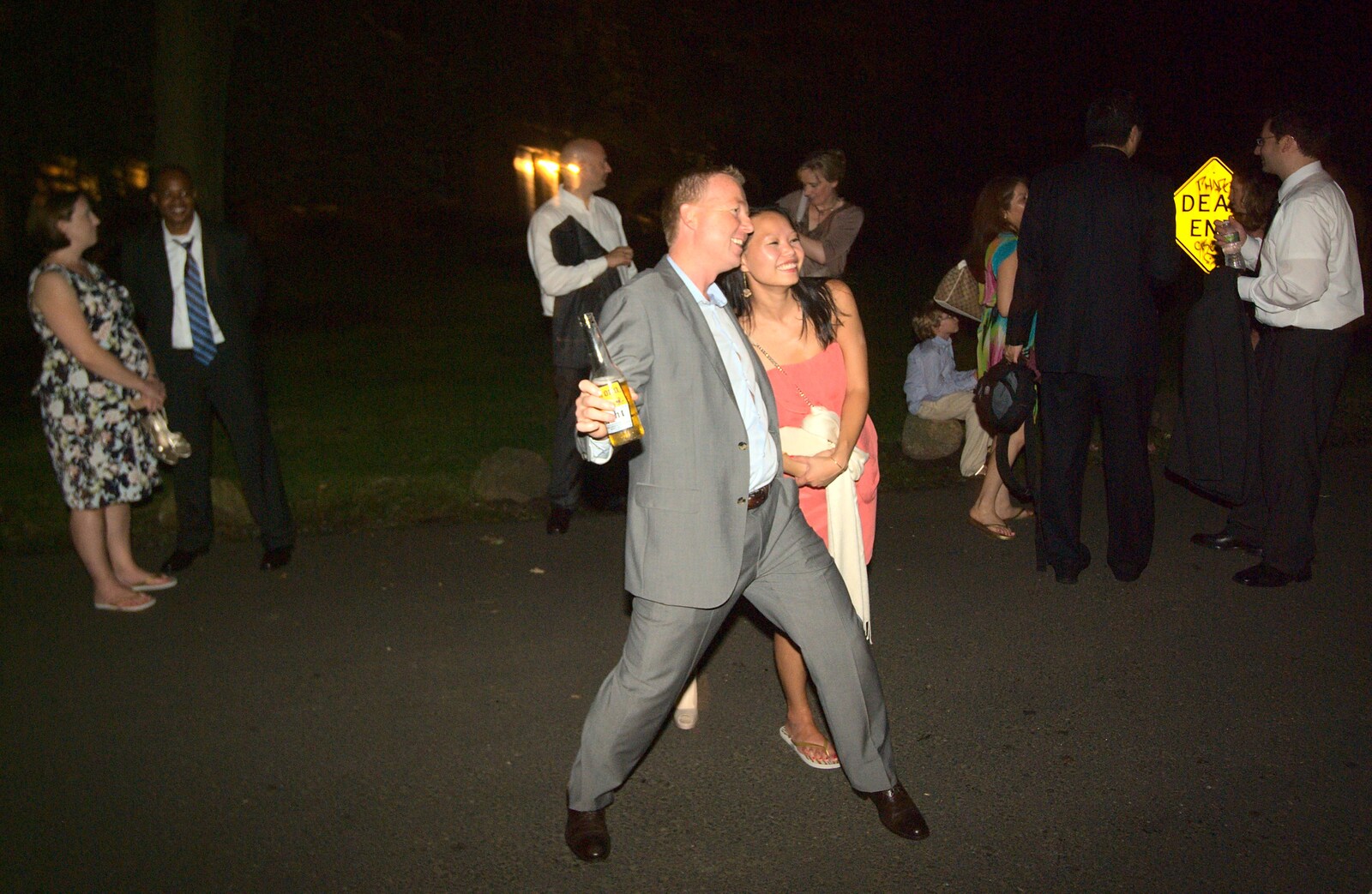 More dancing on the drive from Phil and Tania's Wedding, Short Hills, New Jersey, USA - 20th August 2011