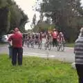 The main group of bikes appears, The Tour of Britain, Brome, Suffolk - 17th September 2011