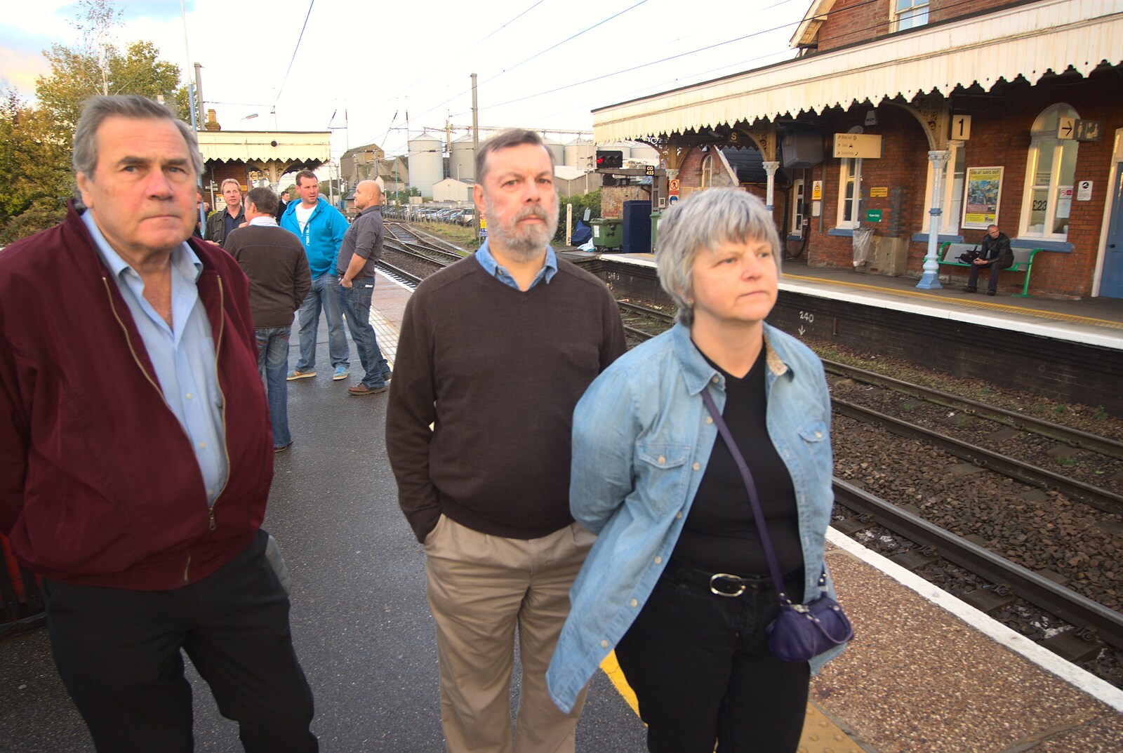 Alan, Benny and Gloria wait for the train from The CAMRA Norwich Beer Festival, St. Andrew's Hall, Norwich - 26th October 2011
