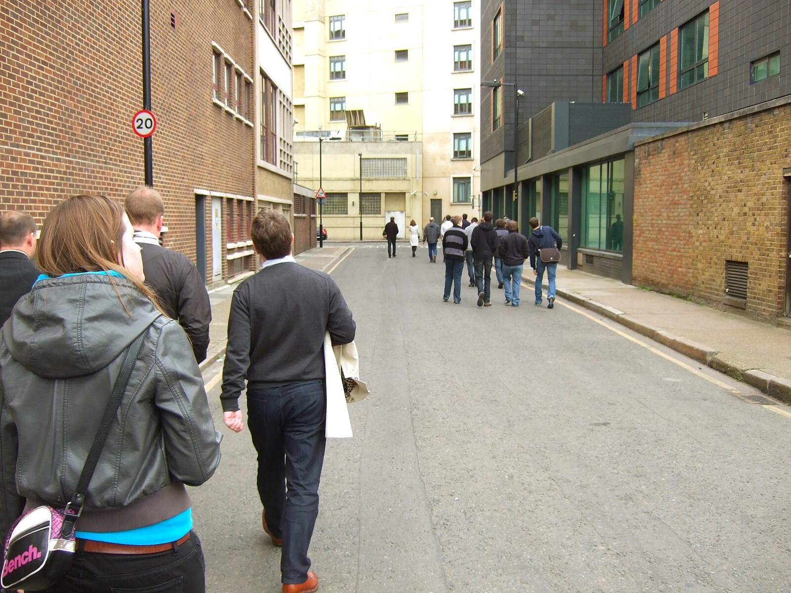 Milling around the backstreets of Southwark from TouchType does Nandos, Southwark Arches, London - 29th November 2011