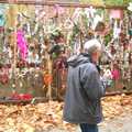 Andy walks past a street memorial, TouchType does Nandos, Southwark Arches, London - 29th November 2011