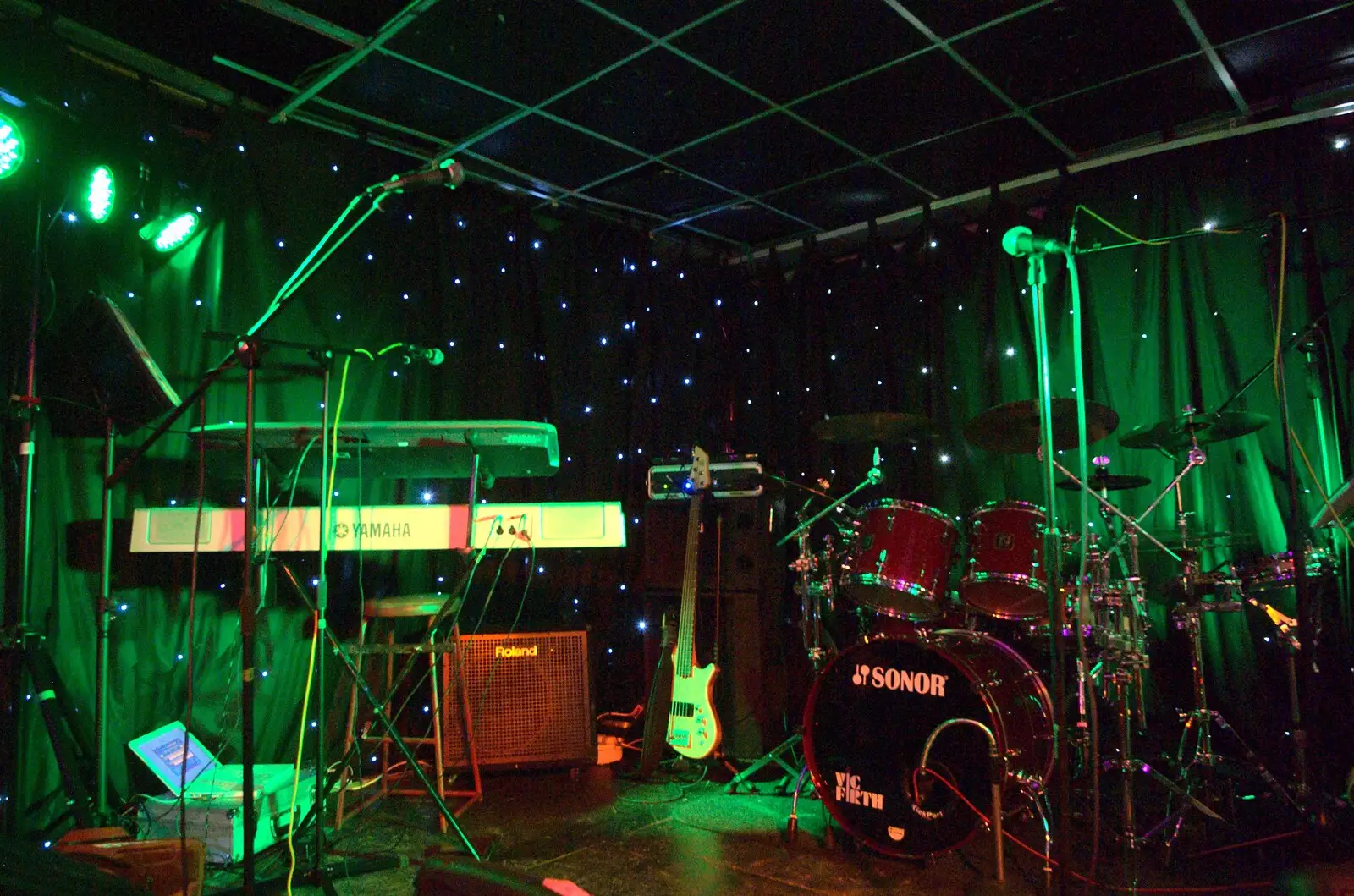 The Park Hotel stage is ready to go, from Amandines, The BBs at the Park Hotel, and Norwich, Norfolk - 10th December 2011