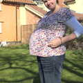 Isobel models the bump in the garden, The Boy Phil's Leaving Curry, Spice Cottage, Diss - 25th February 2012