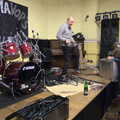 Packing down after the gig, Harry Gets Registered, and The BBs Play the Mayor's Ball, Diss and Eye - 5th May 2012
