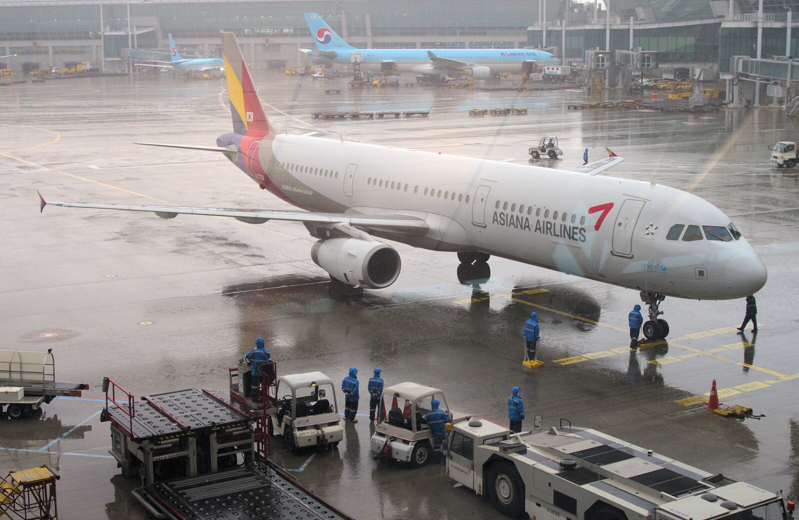 An Asiana Airlines comes on to the stand from Seomun Market, Daegu, South Korea - 1st July 2012