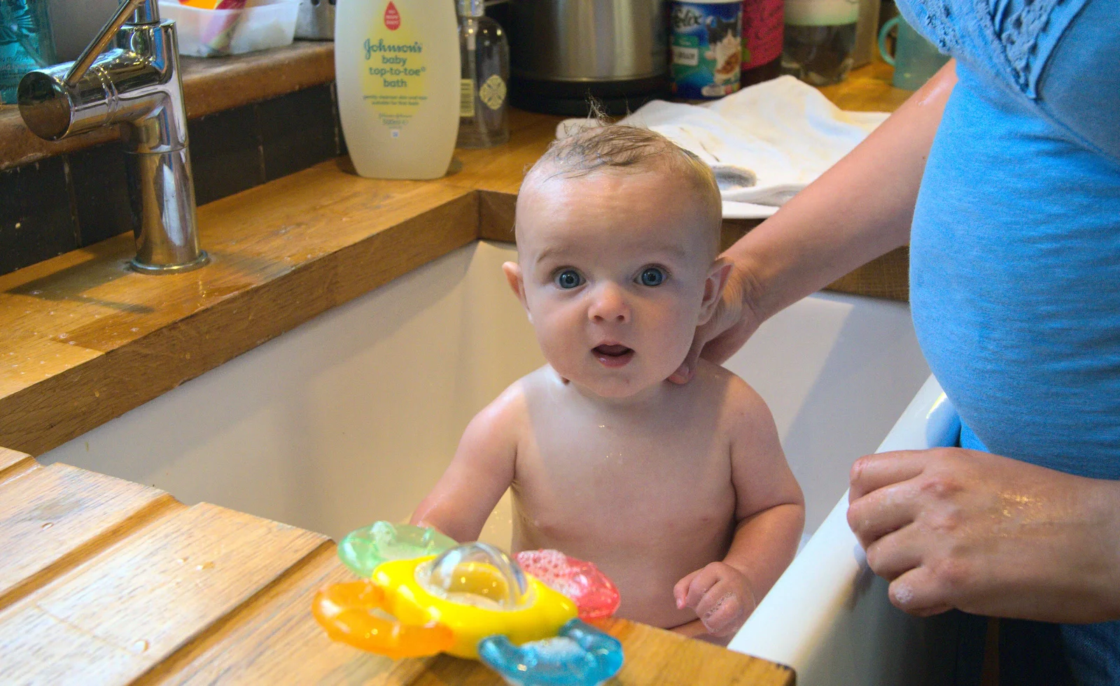 Harry gets a bath in the kitchen sink, from Bill and Carmen's Paella Barbeque, and a Trip to the City, Yaxley and Norwich - 25th August 2012