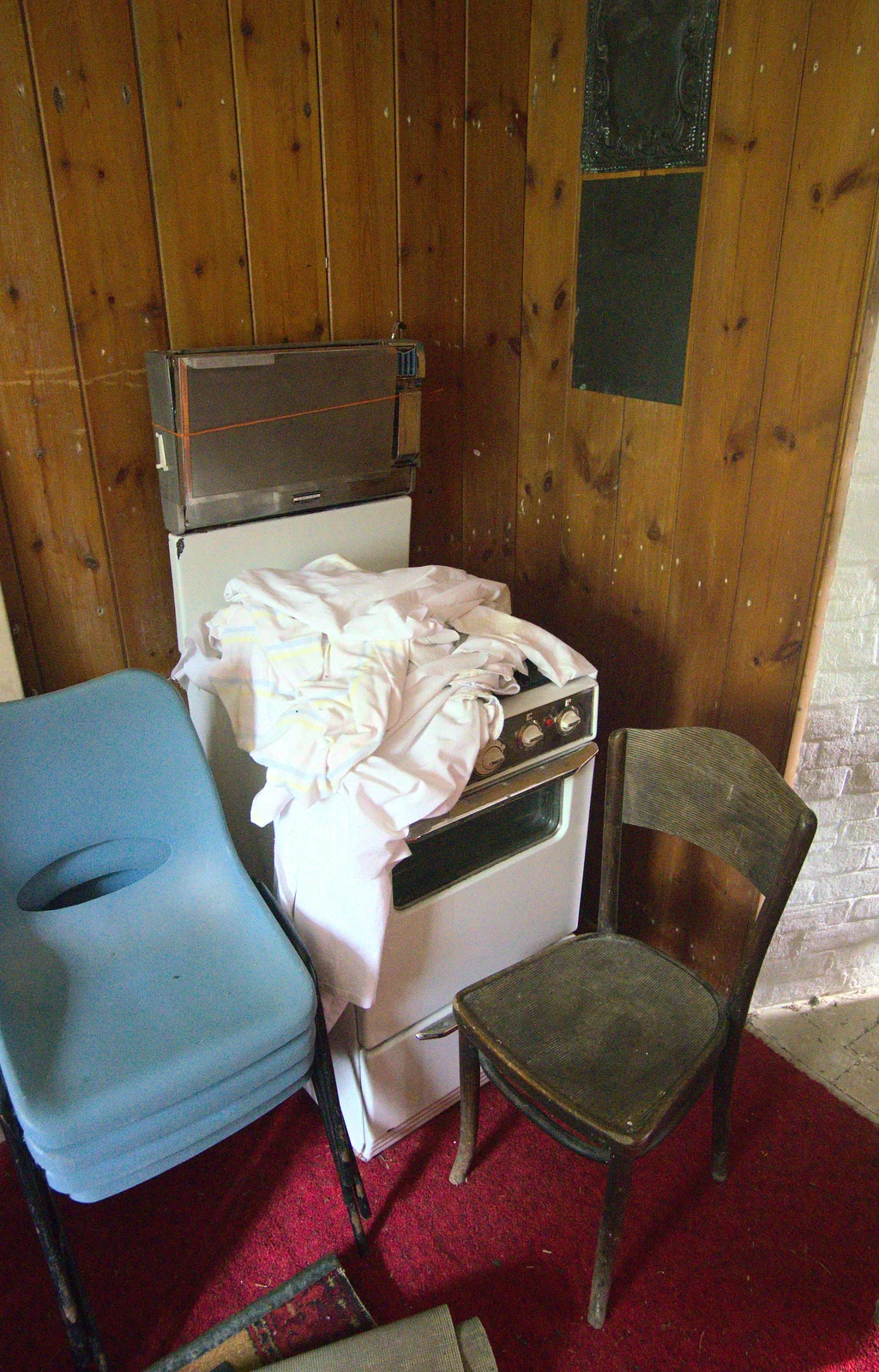 An abandoned cooker in the church, from Camping at Dower House, West Harling, Norfolk - 1st September 2012