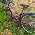 Nasturtiums grow through a bicycle wheel, Another Trip to Peckham, Southwark, London - 28th October 2012