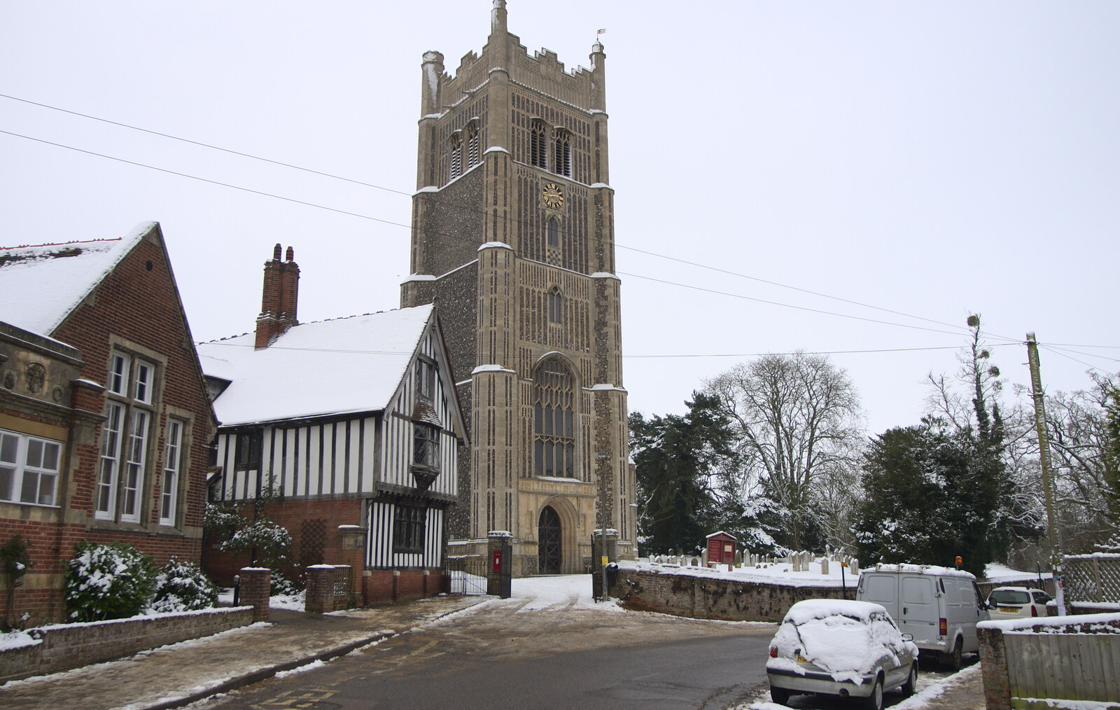 More Snow Days and a Wind Turbine is Built, Brome, Suffolk - 19th January 2013: The church in Eye