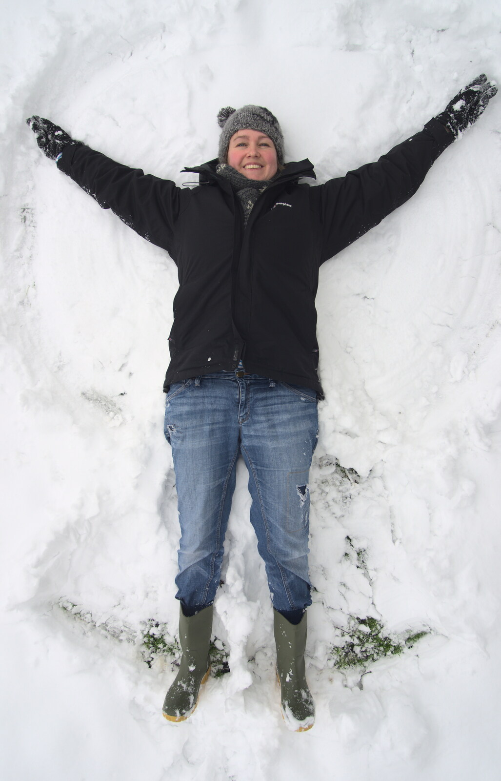 More Snow Days and a Wind Turbine is Built, Brome, Suffolk - 19th January 2013: Isobel does a snow angel too