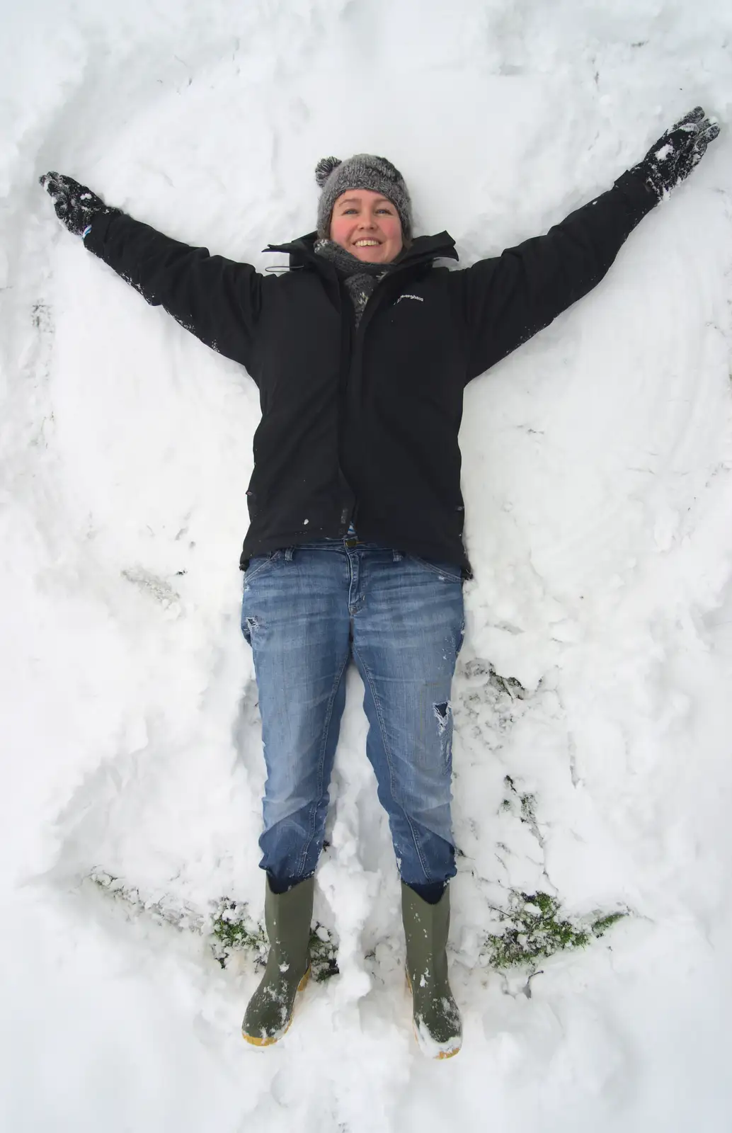 Isobel does a snow angel too, from More Snow Days and a Wind Turbine is Built, Brome, Suffolk - 19th January 2013