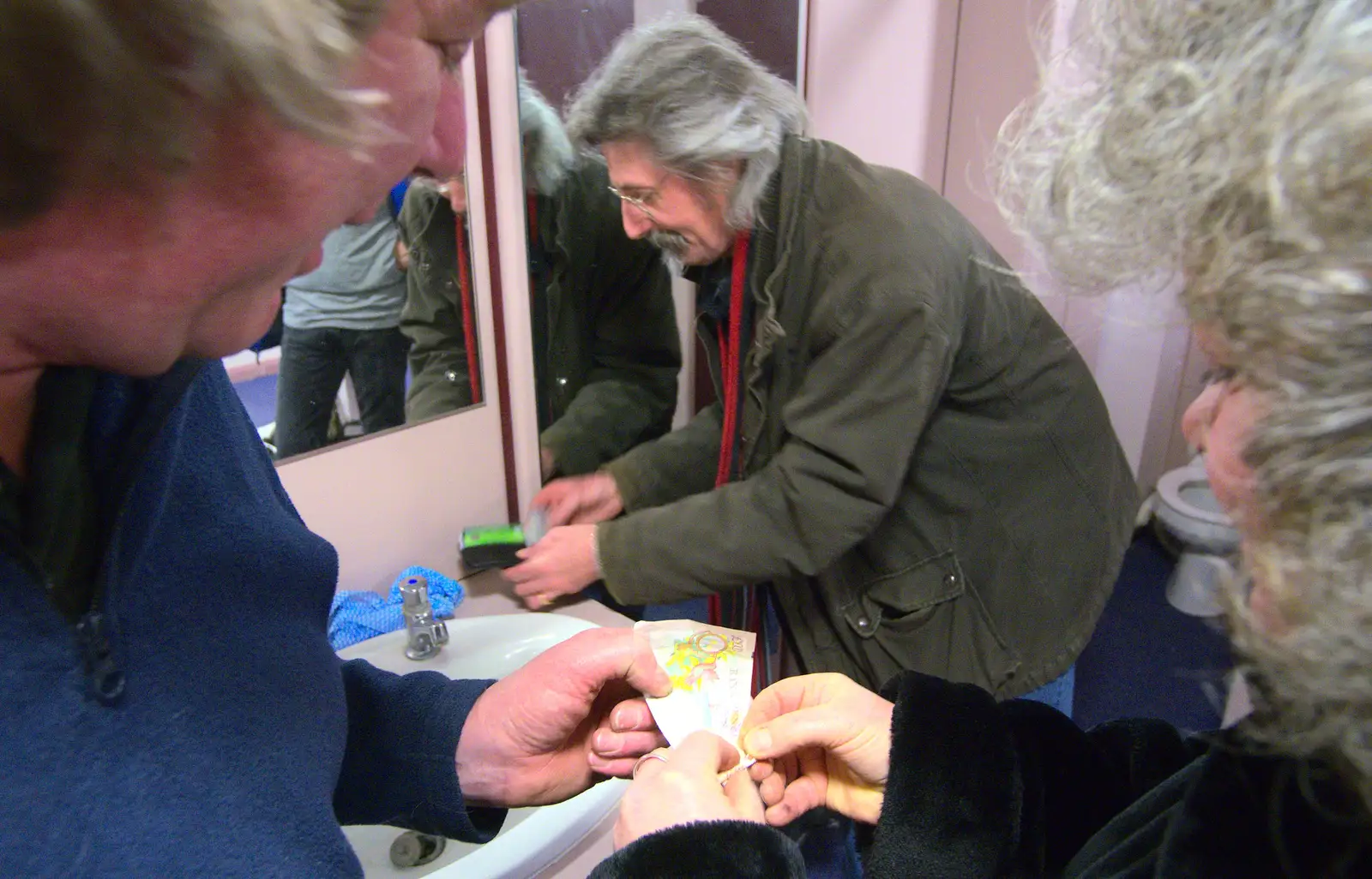 Jo gets a tenner out to roll up, from The BBs at The Cornhall, Diss, Norfolk - 31st January 2013