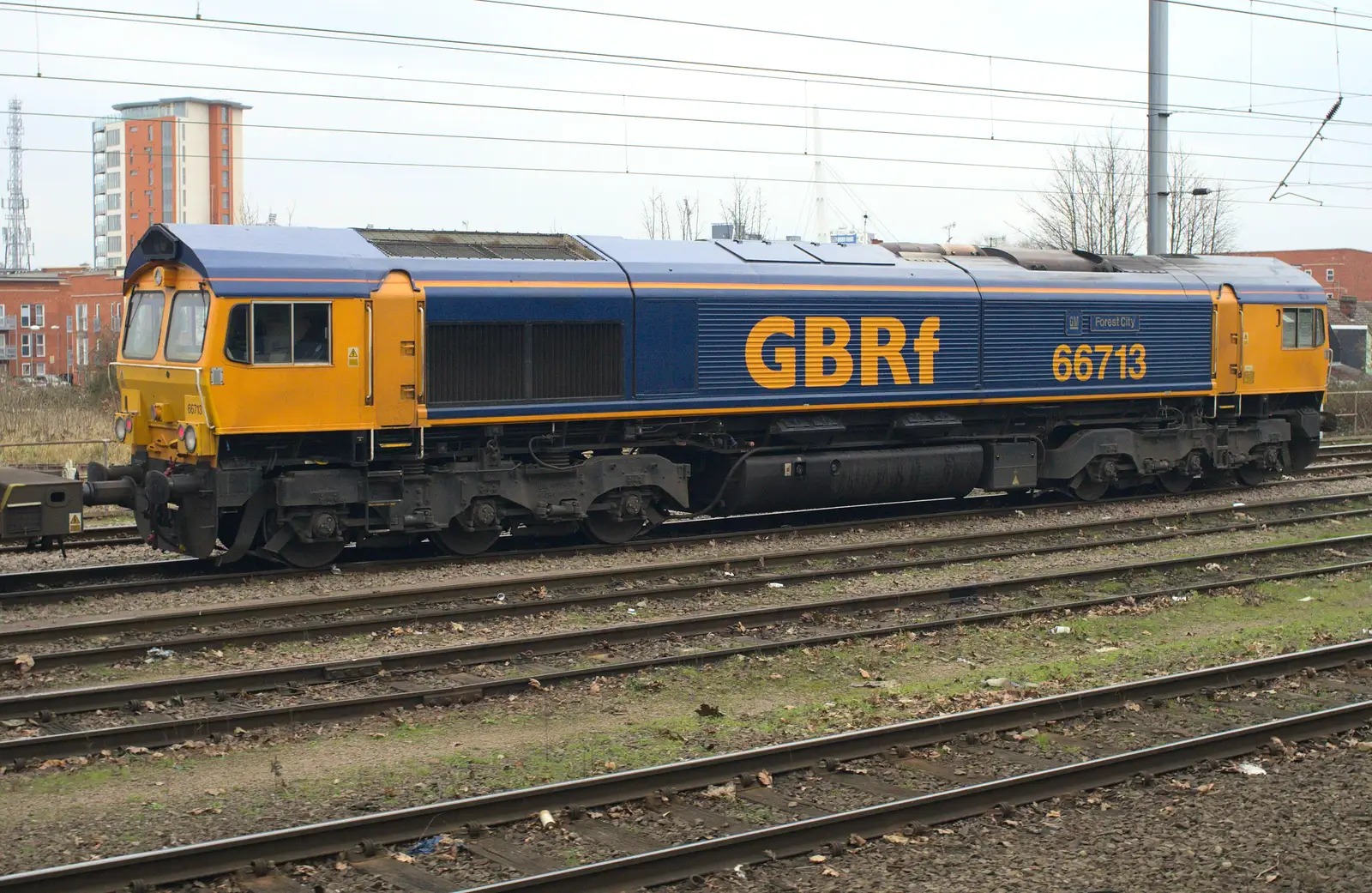 Class 66 'Shed' 66713 in the goods yard, from The Demolition of the Bacon Factory, Ipswich, Suffolk - 20th February 2013