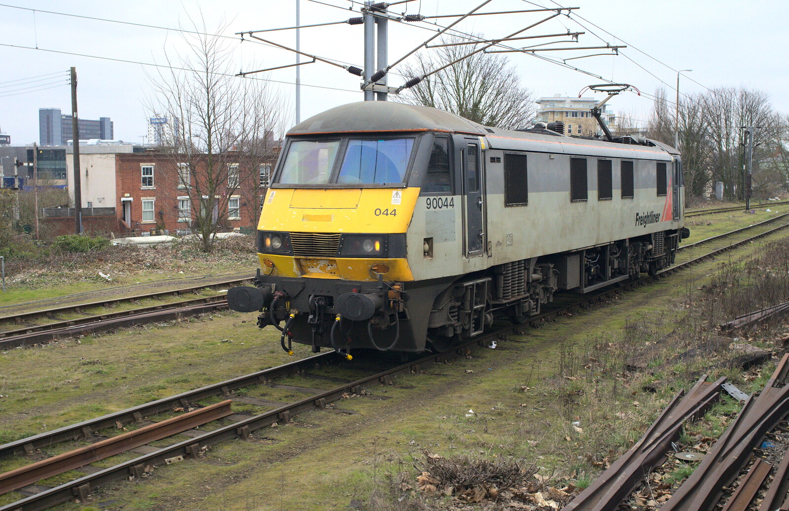 Class 90 90044 in Freightliner livery from The Demolition of the Bacon Factory, Ipswich, Suffolk - 20th February 2013