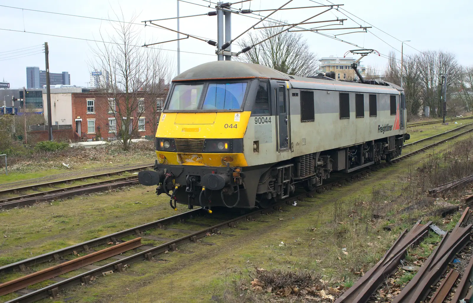 Class 90 90044 in Freightliner livery, from The Demolition of the Bacon Factory, Ipswich, Suffolk - 20th February 2013