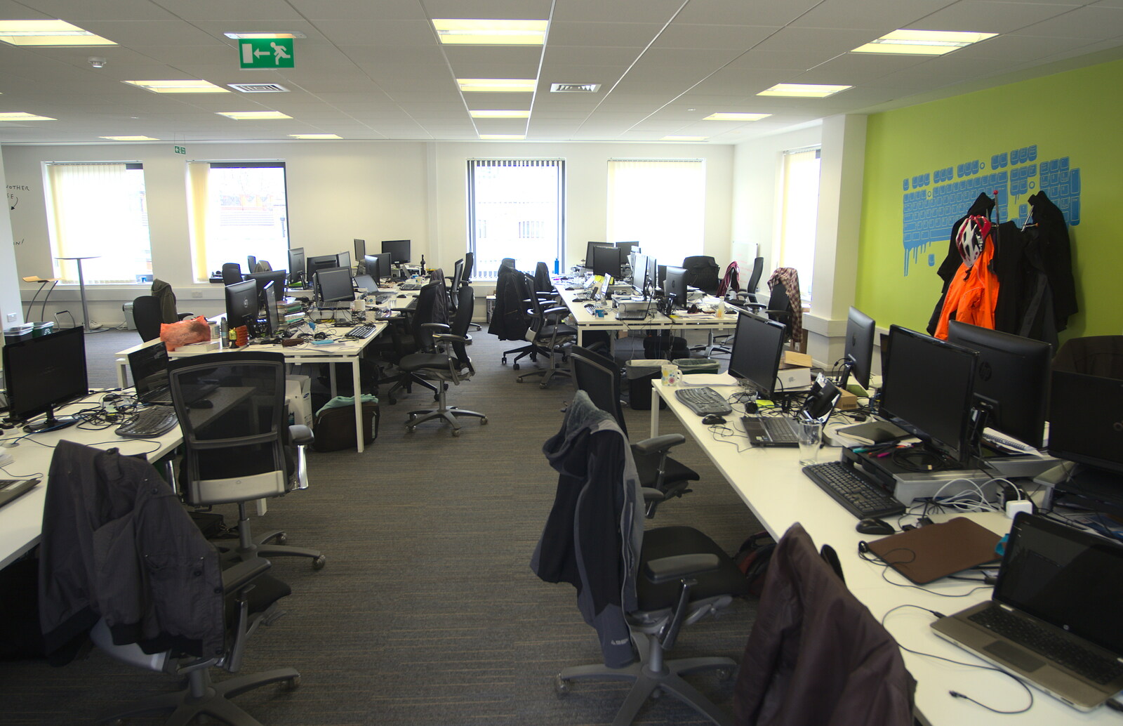 When Nosher gets to work, the office is deserted from Margaret Thatcher's Funeral, St. Paul's, London - 17th April 2013