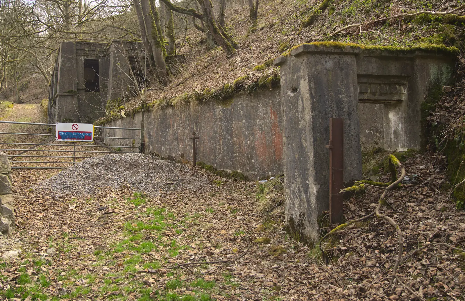 A curious derelict building off the A6, from Chesterfield and the Twisty Spire, Derbyshire - 19th April 2013