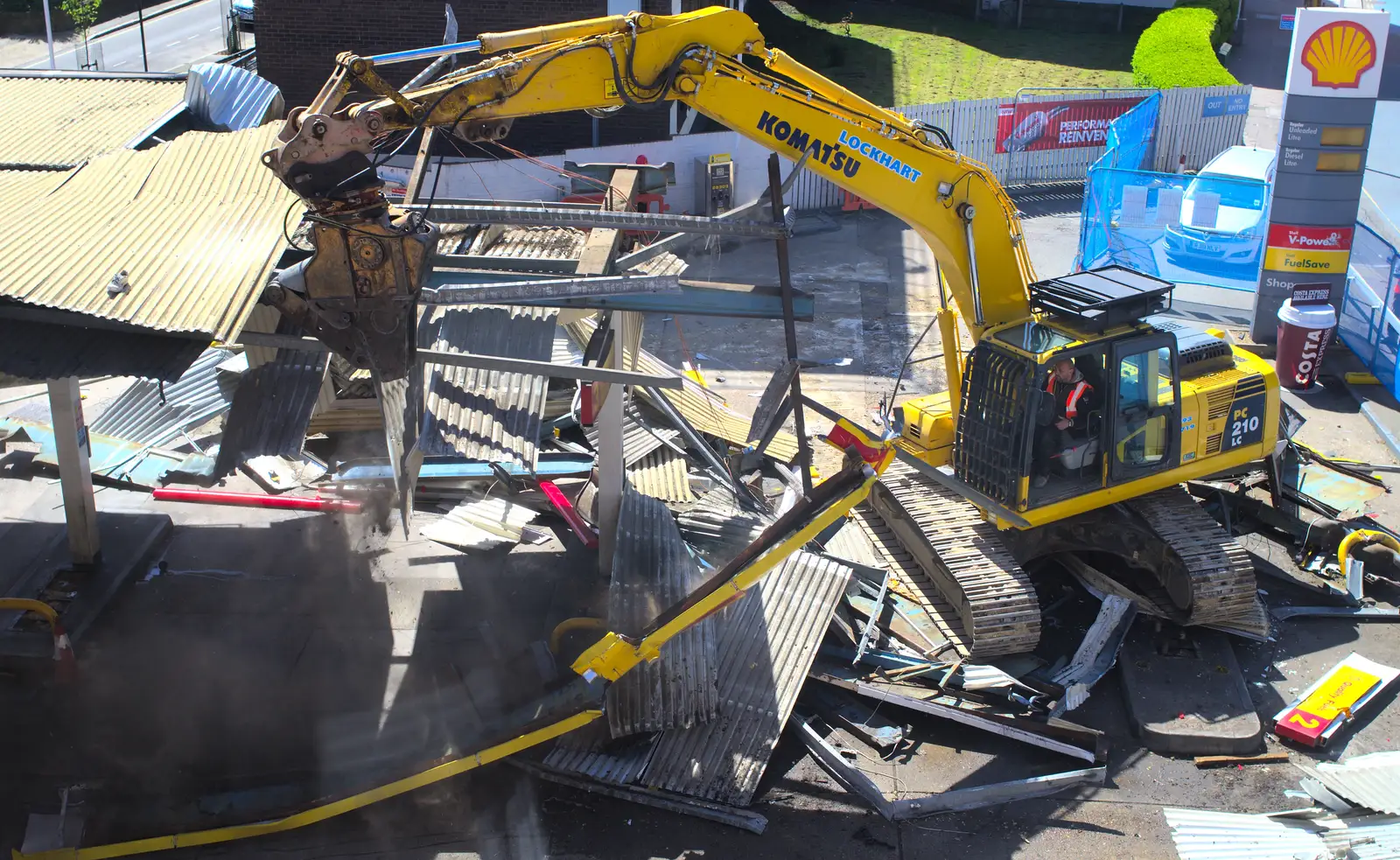 A scene of chaos, from The Garage-Eating Monster of Southwark, London - 1st May 2013