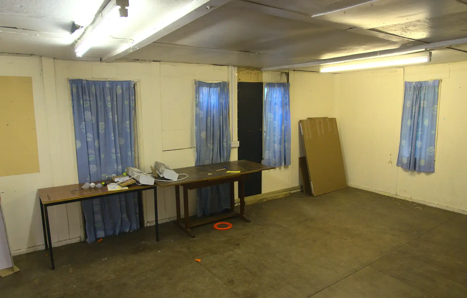 Tired curtains, and tables with junk on, from Demolishing The 1st Eye Scout Hut, Wellington Road, Eye, Suffolk - 11th May 2013