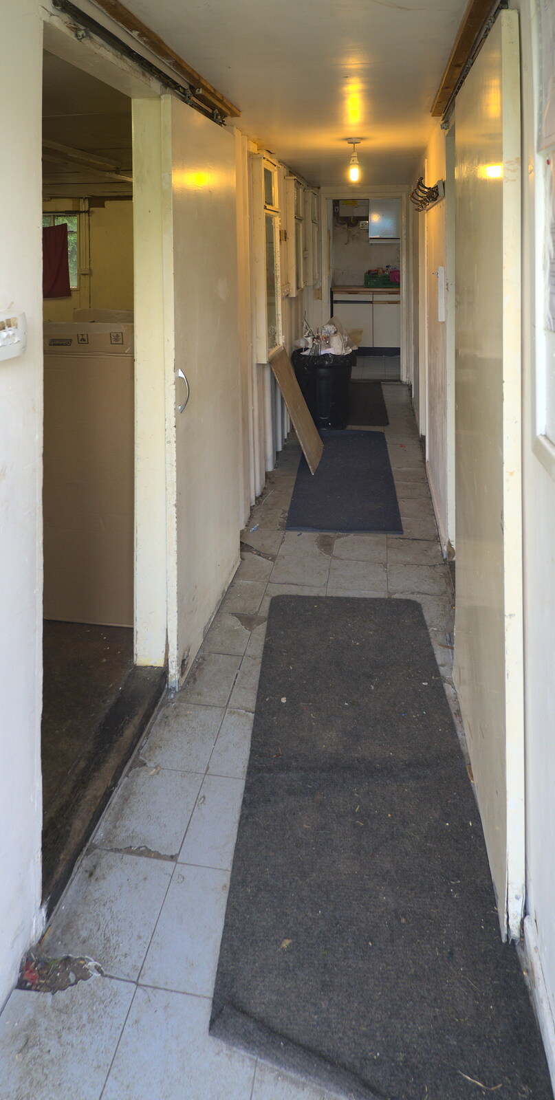 The hut's corridor from Demolishing The 1st Eye Scout Hut, Wellington Road, Eye, Suffolk - 11th May 2013