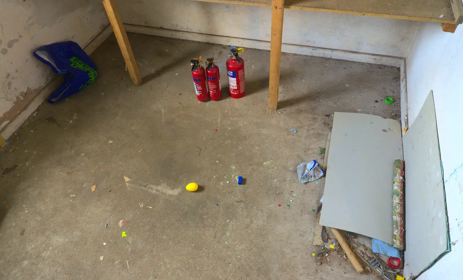 More fire extinguishers, from Demolishing The 1st Eye Scout Hut, Wellington Road, Eye, Suffolk - 11th May 2013