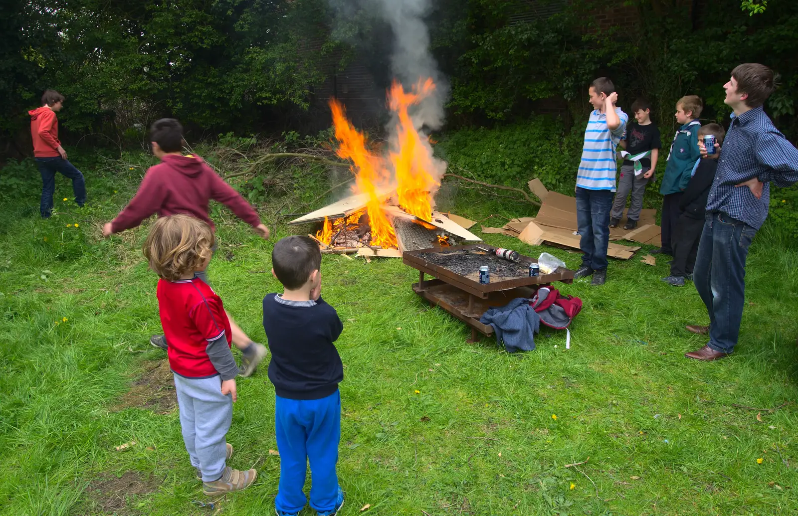 The fire really gets going, from Demolishing The 1st Eye Scout Hut, Wellington Road, Eye, Suffolk - 11th May 2013