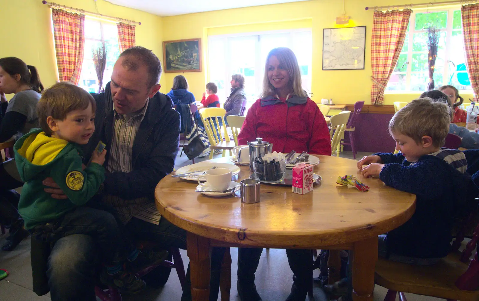 Time for lunch in the café, from A Day at Bressingham Steam and Gardens, Diss, Norfolk - 18th May 2013