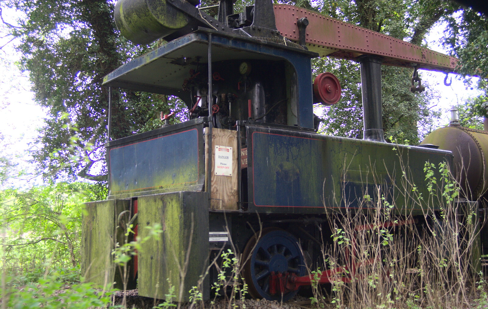A derelict train crane from A Day at Bressingham Steam and Gardens, Diss, Norfolk - 18th May 2013