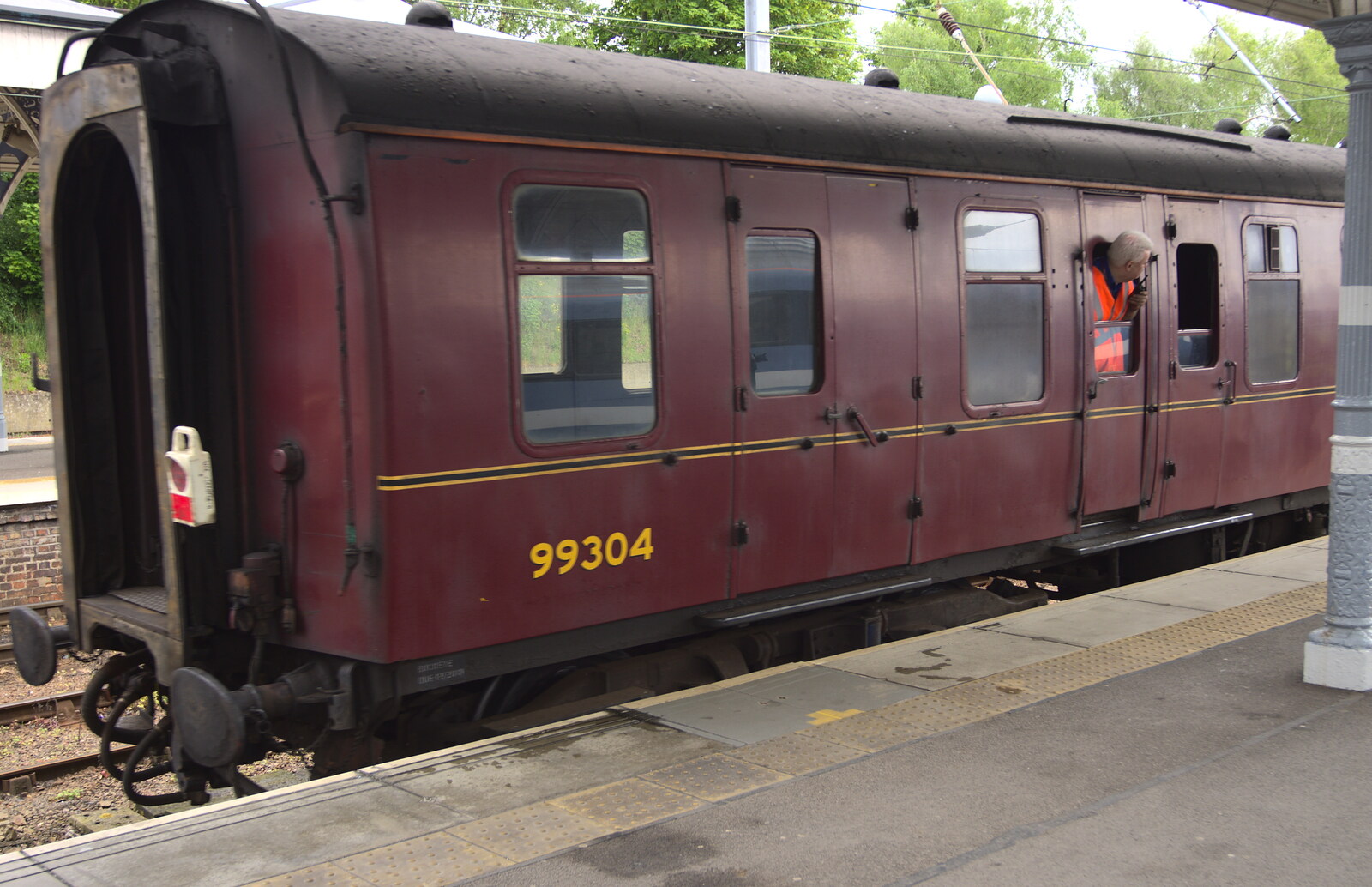 A Mark 1 coach in maroon moves up the platform from Tangmere at Norwich Station, Norwich, Norfolk - 25th May 2013