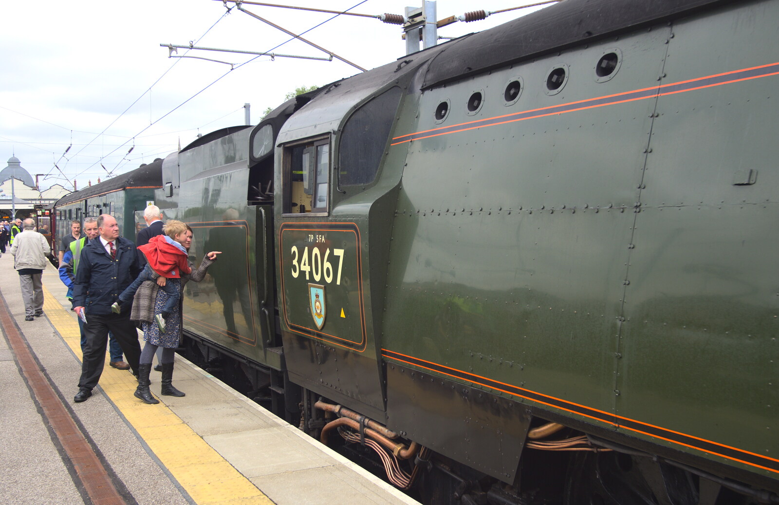 Isobel shows Fred the footplate from Tangmere at Norwich Station, Norwich, Norfolk - 25th May 2013