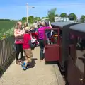 Crowds pile off the train, The Bure Valley Railway, Aylsham, Norfolk - 26th May 2013